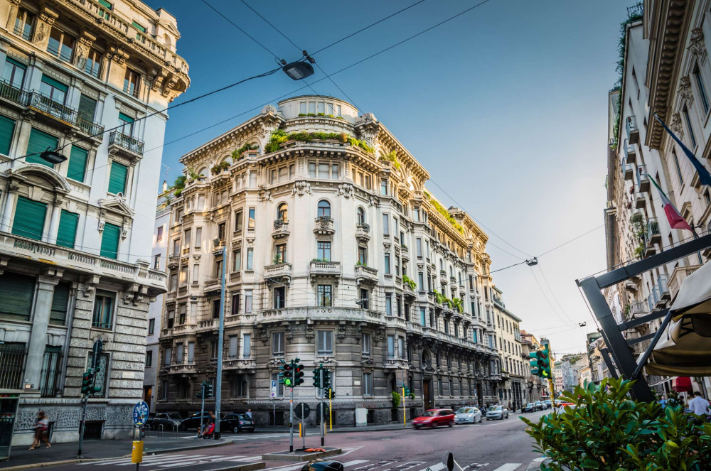 Expert-led Milan Architecture: Explore the Heart of Milans Design Evolution