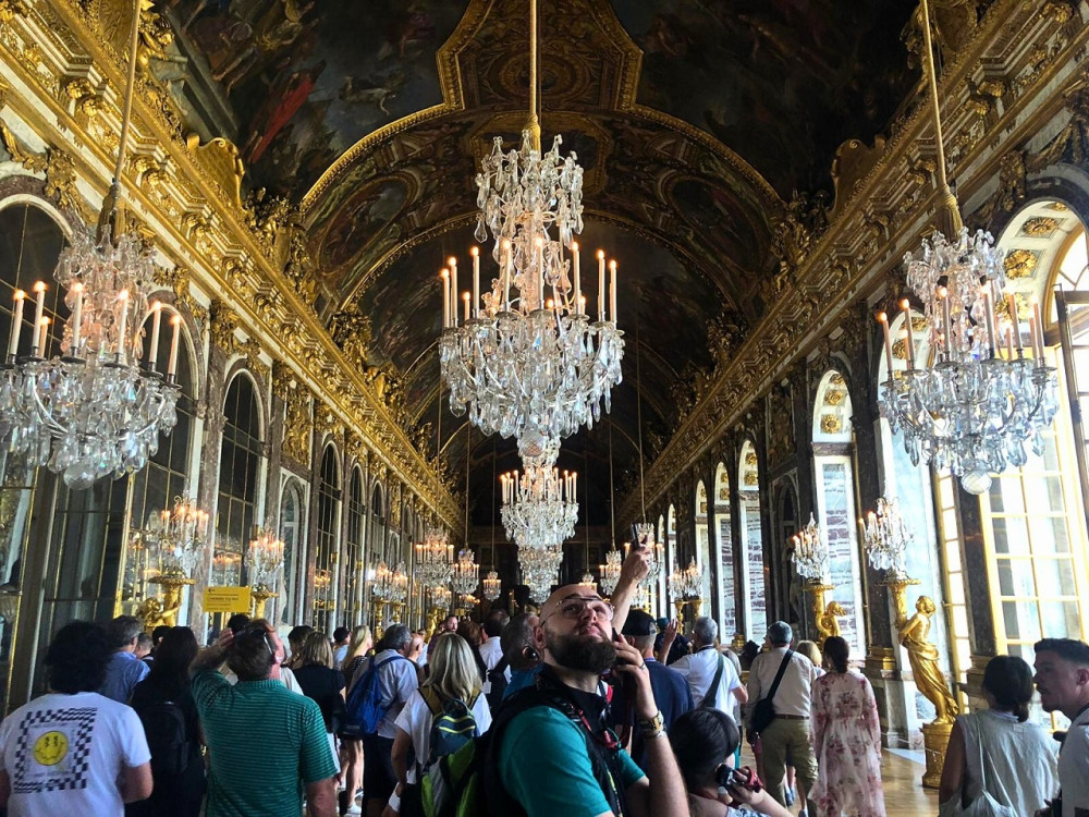 Versailles Palace & Gardens Guided Tour with Entry Tickets