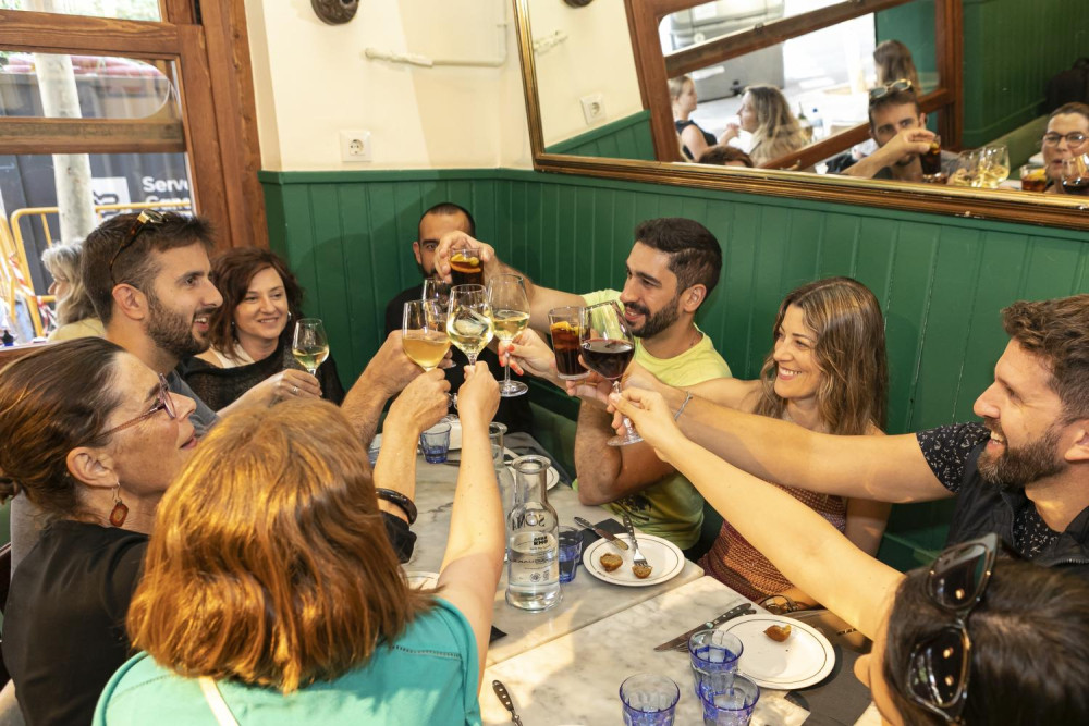 Barcelona Centre Small Group Tapas Tour with 6 Tapas & 3 Drinks