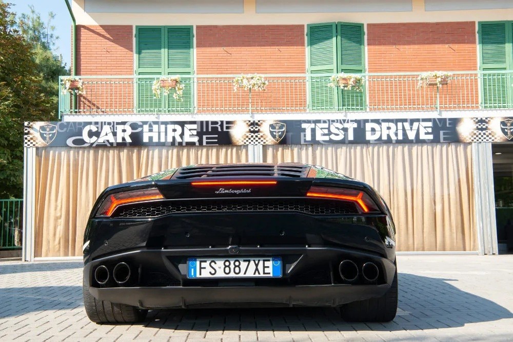 Test Drive A Lamborghini - Huracán Coupè