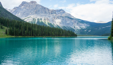 A picture of 4-Day Canadian Rockies Summer Classic Tour with Glacier & Wine Tasting
