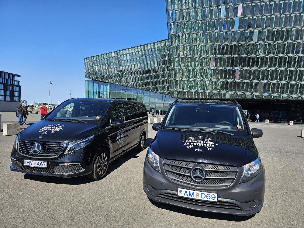 Private 10-hour Airport Transfer & Tour