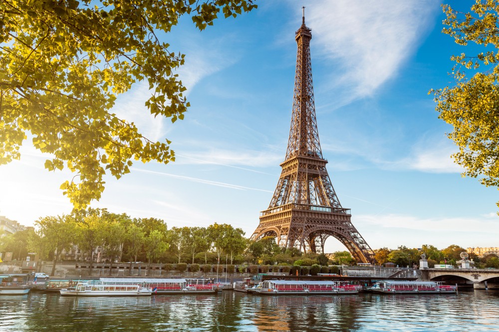 Luxury Paris Day Trip w/ Bateaux Parisiens Lunch Cruise