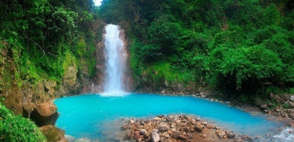 rio celeste tour from guanacaste