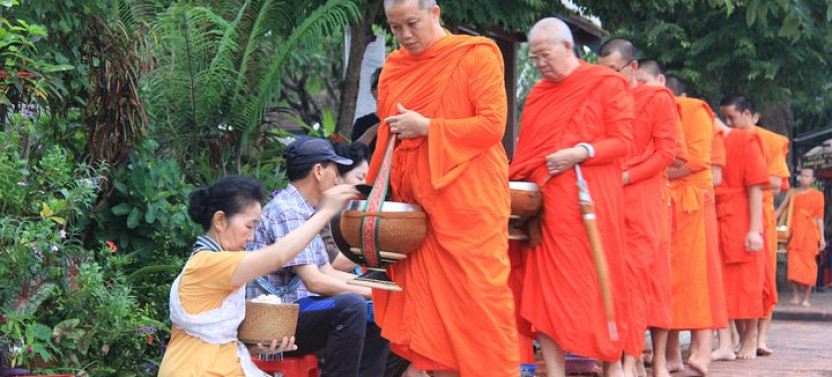 Luang Prabang Early Morning Alms Giving And Wet Market