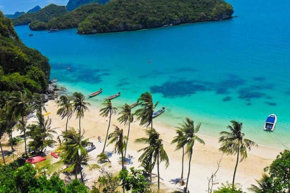 Amazing Ang Thong Marine Park Day Trip by Boat from Koh Samui
