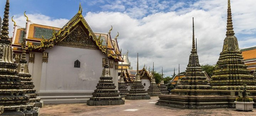 Cultural Treasures of Bangkok: Temples & Royal Palace Tour