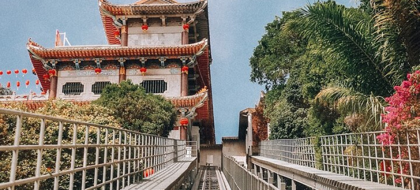Penang Hill And The Kek Lok Si Temple