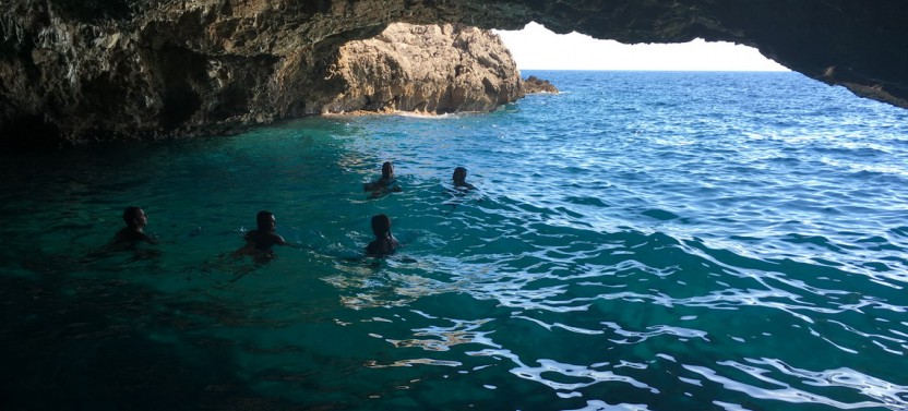 Private Boat Tour: Lady of the Rock, Submarine Base & Blue Cave Swim