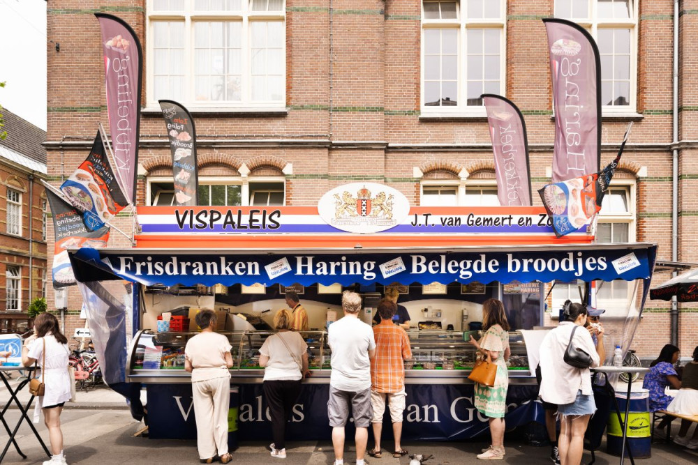 Central Amsterdam Food And Market Tour With A Fun Local