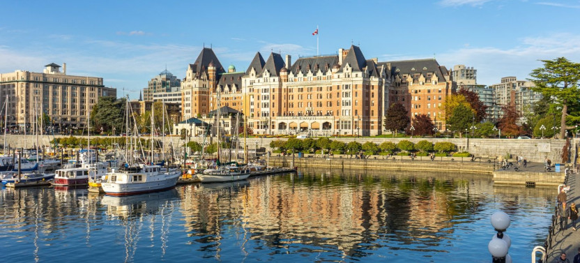 Victoria City Tour & Butchart Gardens from Vancouver