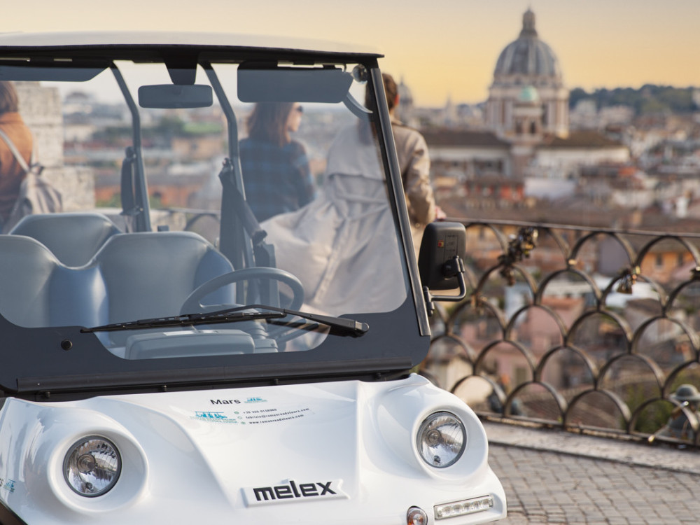 Rome at Twilight: Private 2-Hour Golf Cart Tour