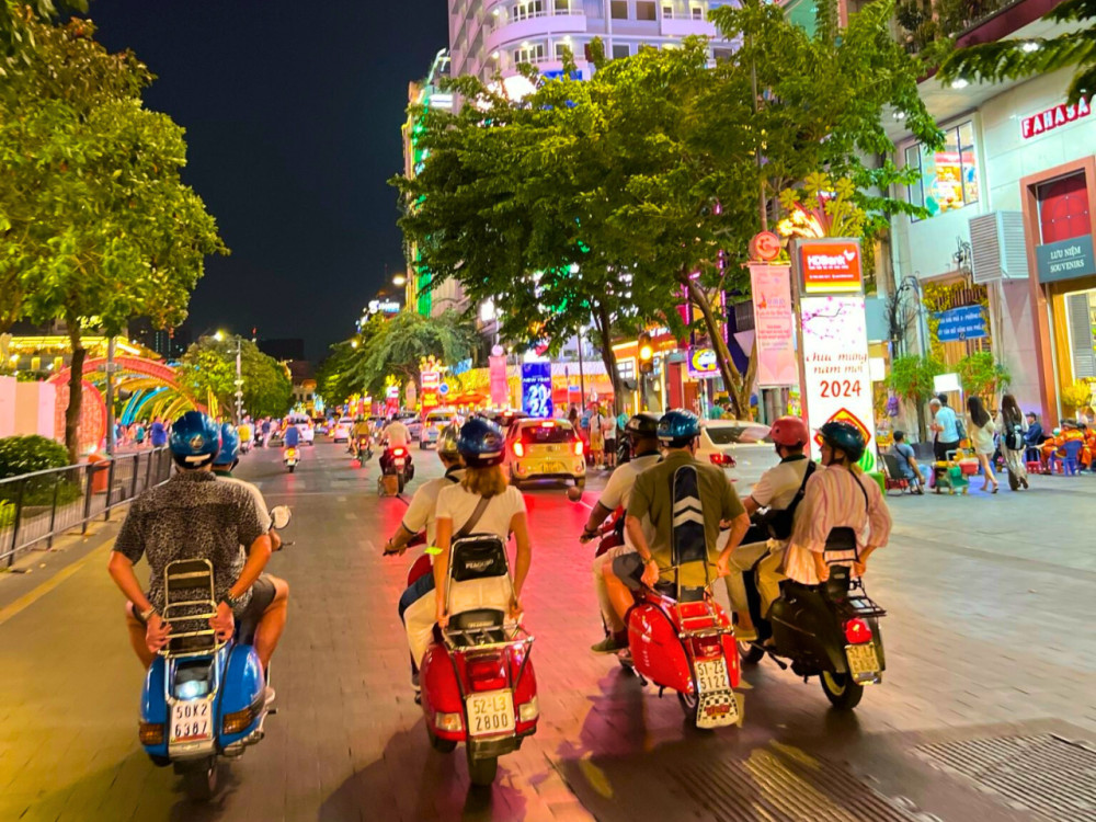 Saigon's Nightlife, Food Tastings and Local Craft Beer by Vespa