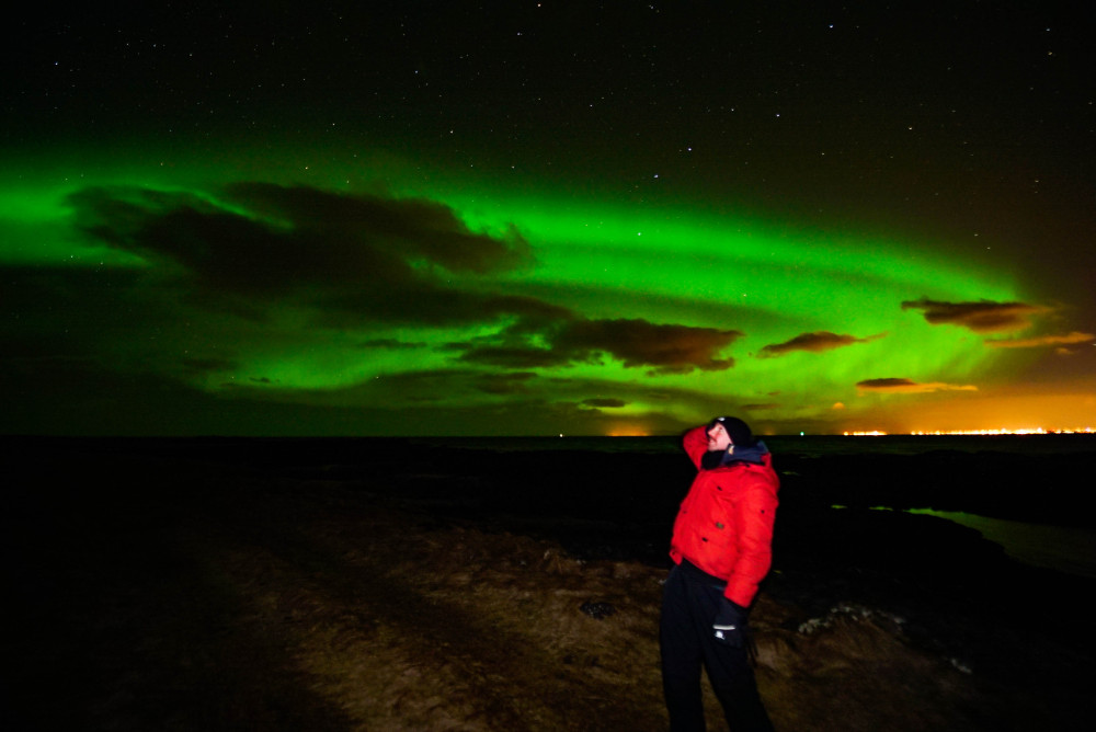 Northern Lights Tour from Reykjavik w/ Photographs, Pasterys, and Hot Cocoa