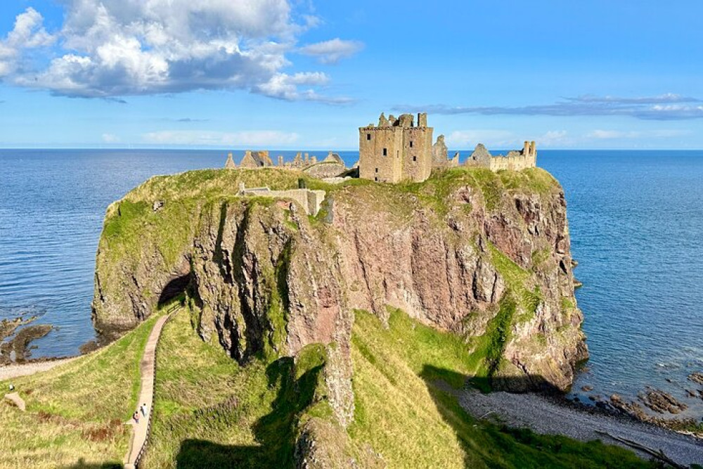 7-Day Private Guided Tour of Scotland with Accommodation