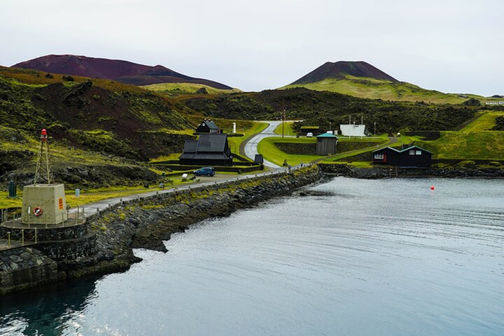 Vestmannaeyjar Private Day Tour
