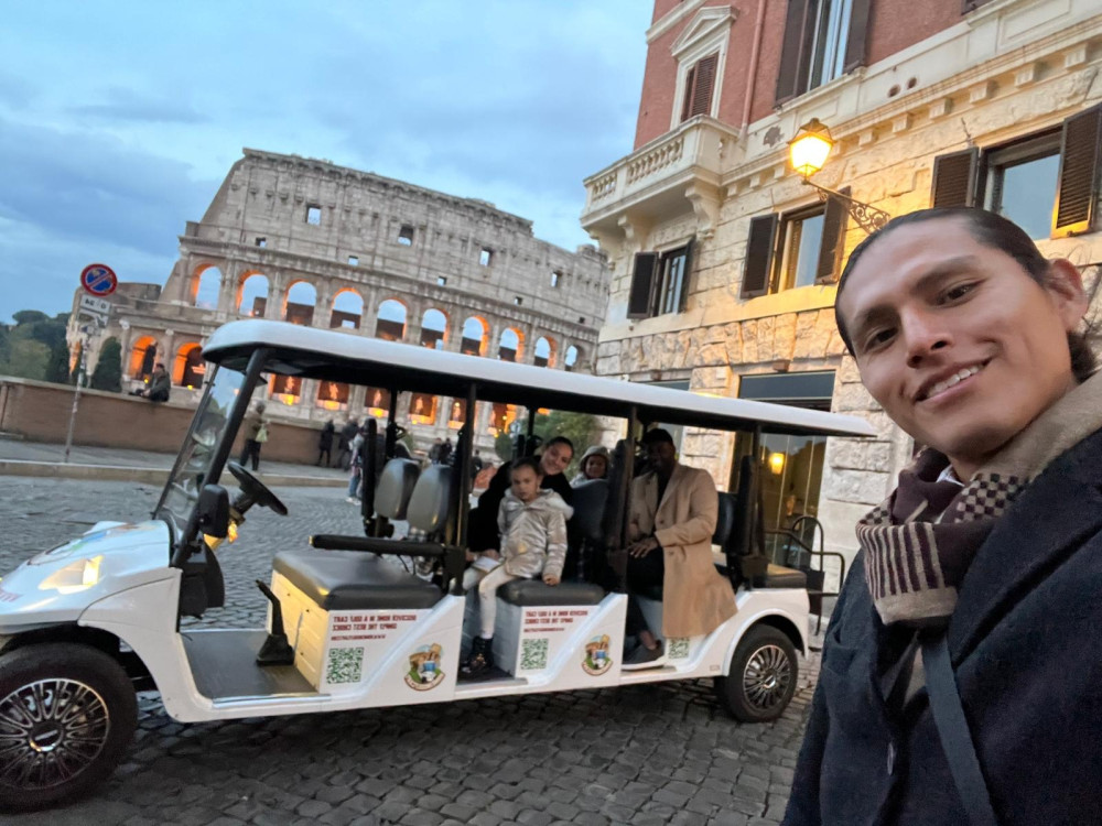 3.5 hours Semi Private Golf Cart tour in Rome