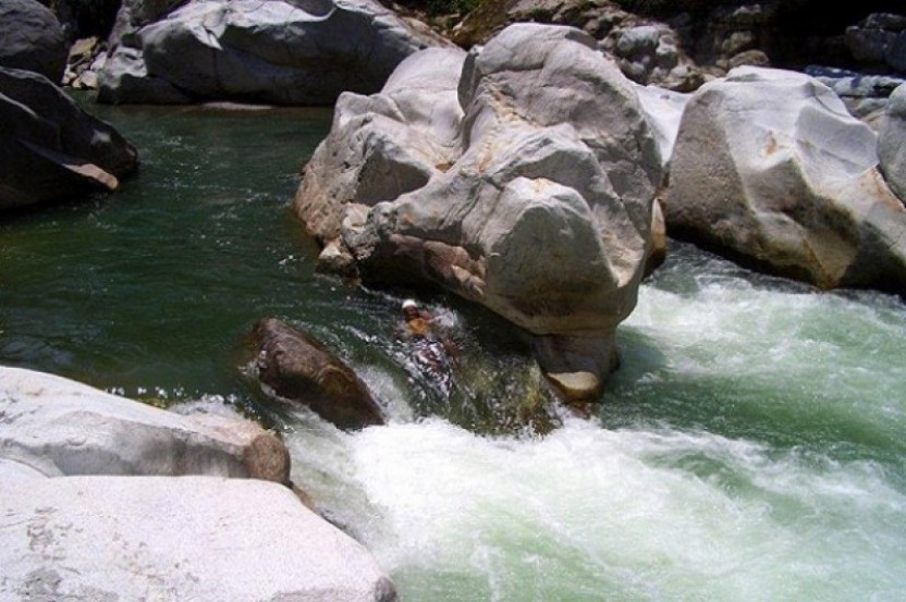 Water swimming - Rio Cangrejal (Half day)