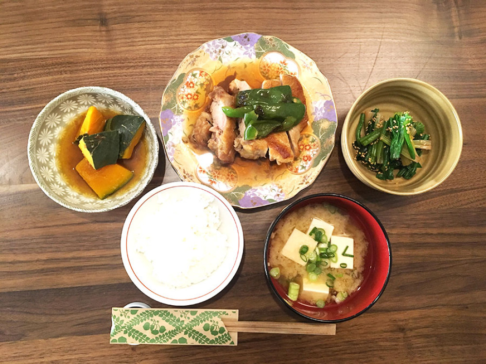 Fun Japanese Cooking Class in Kyoto with a Local Chef Midori