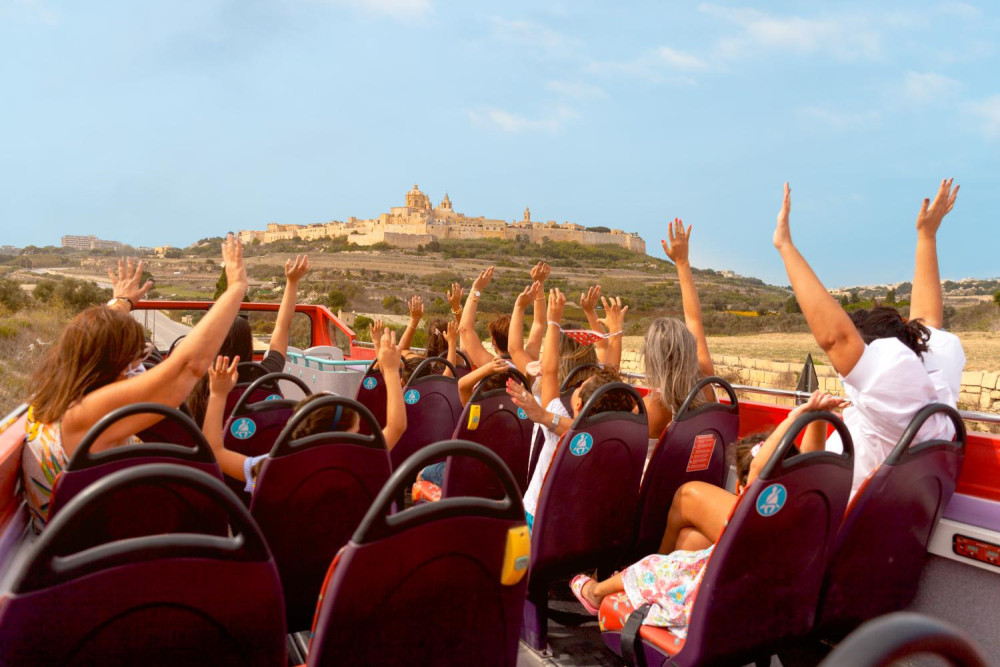 Combo: 2-Day Hop-On Hop-Off Bus Harbour Cruise