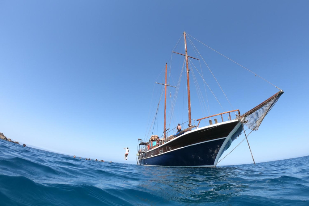 Fernandes Gozo & Comino Cruise with Buffet