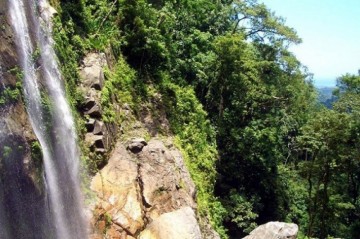 A picture of Jungle Hiking - El Bejuco Waterfall (3 days)