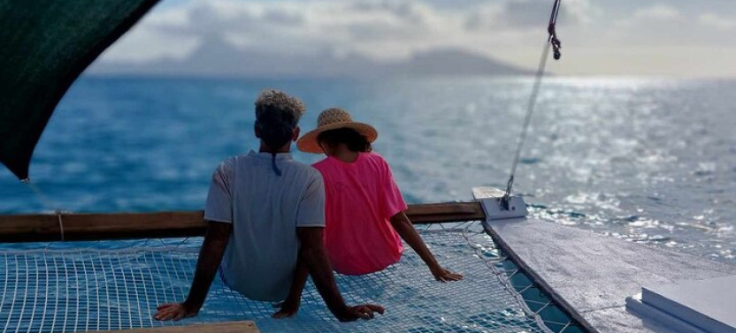 Sunset Sailing Tour over the Tahiti Lagoon