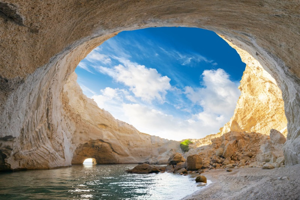 Full- or Half-Day Cruise to Polyaigos, Kleftiko, and Southern Milos