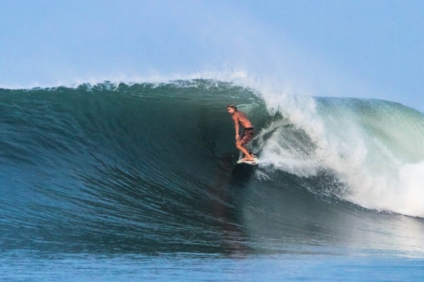 Surf Packages Las Flores - VIP All Inclusive Surf Tour