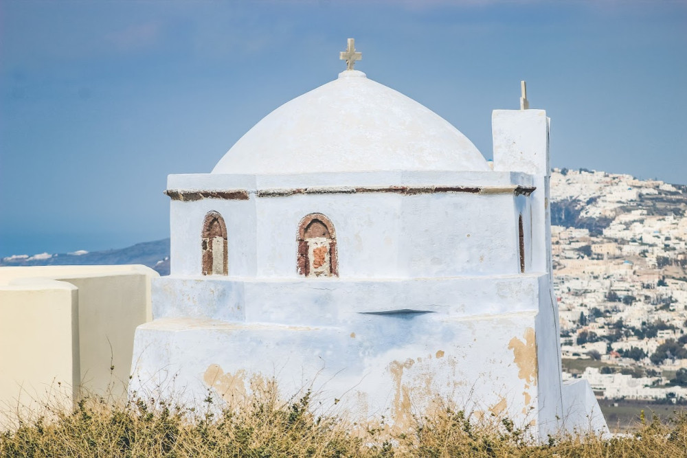 Unveiling the Echoes of Axion Esti