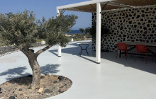 SANTORINI'S LUXURY TRAVEL3