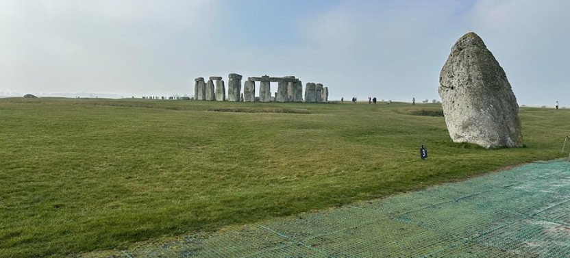 Stonehenge And Bath Private Black Cab Tour With Hotel Pick Up