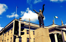 Action Tour Guide15