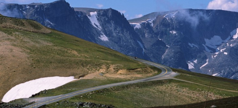 Beartooth Highway: Breathtaking Mountain Driving Tour