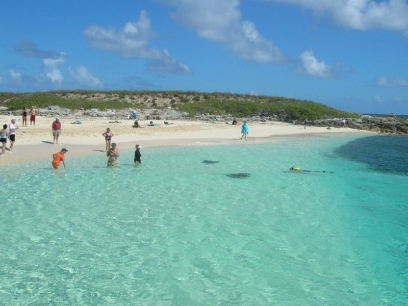 Grand Turk – Exclusive Supreme Snorkeling Tour