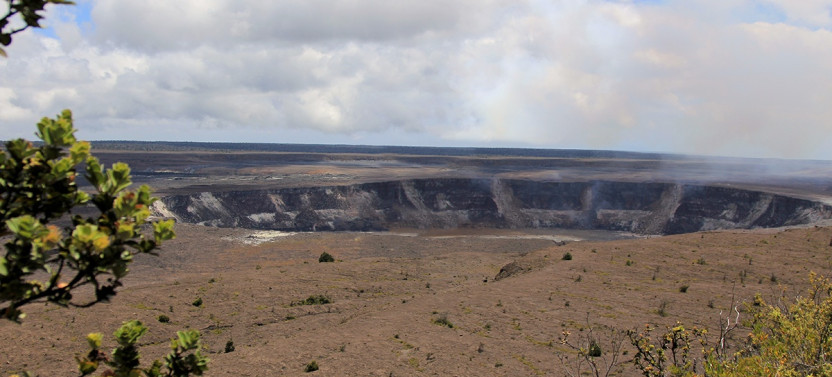 Hawaii - Private Tour (Hilo) Volcano National Park and Rainbow Fall