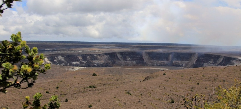 Hawaii - Private Tour (Kona) Volcano National Park and Rainbow Falls