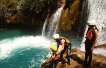 Kayaking Mreznica Canyon