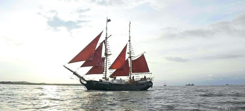 Cartagena, CO: Island Beach Trip on Pirate Boat, Drinks, & Lunch