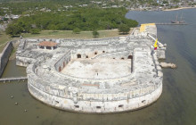La Fantastica Cartagena Pirate Ship13