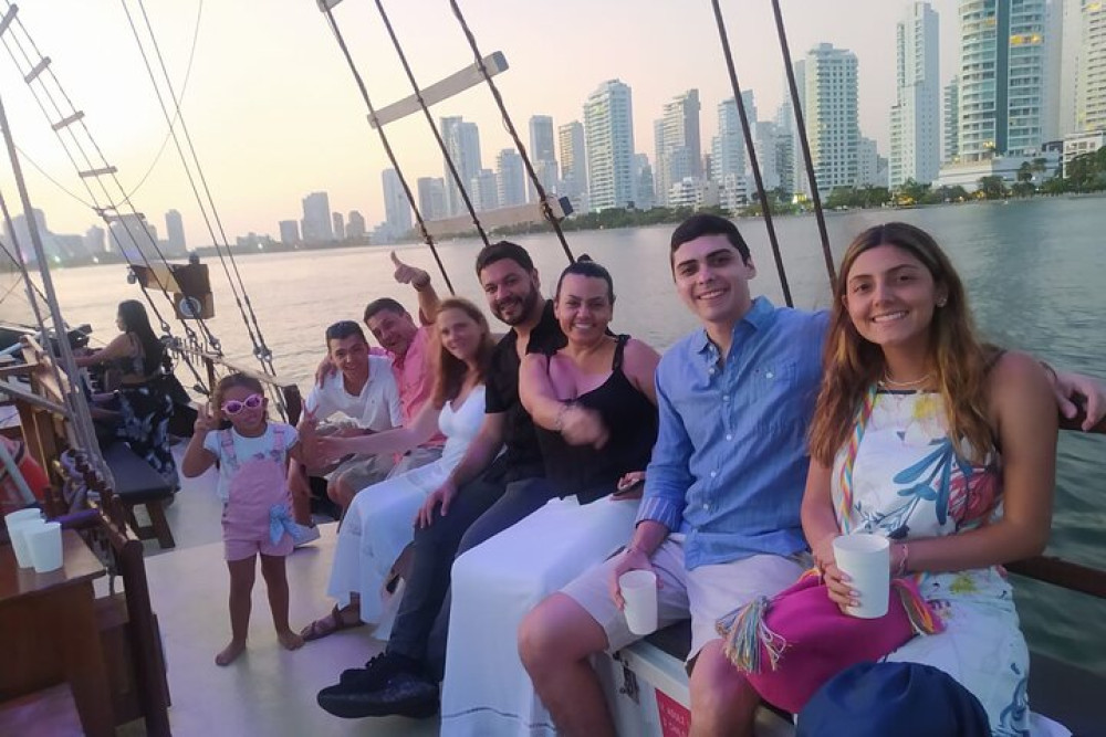 La Fantastica Cartagena Pirate Ship