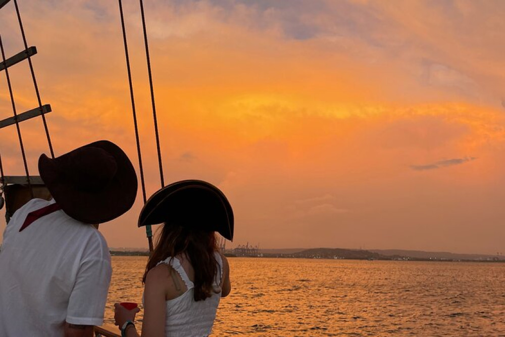 La Fantastica Cartagena Pirate Ship
