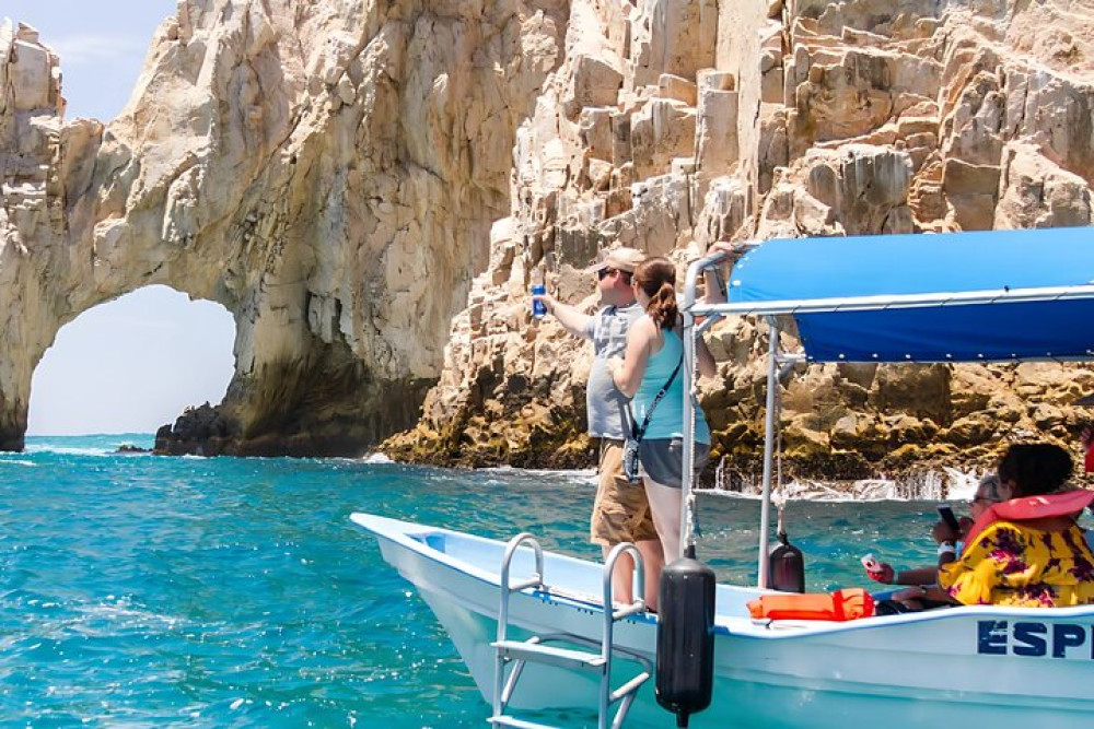 Cabo San Lucas Arch & City Tour: Glass-bottom Boat & Tequila
