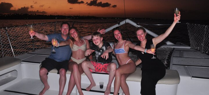 Private Punta Cana Sunset Cruise: Champagne and BBQ with Lobster