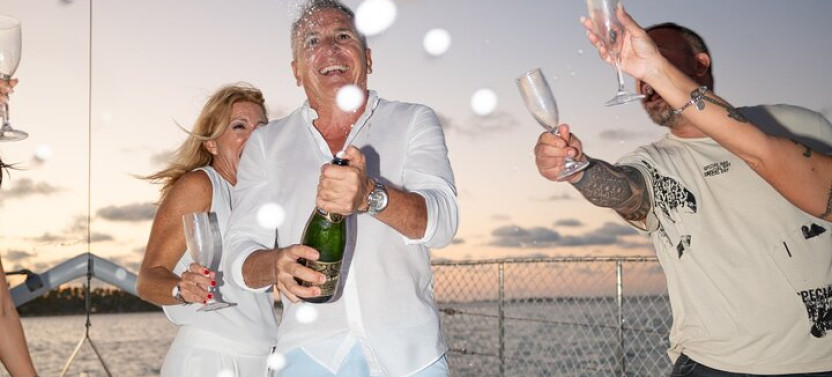 Private Punta Cana Sunset Cruise: Champagne and BBQ with Lobster