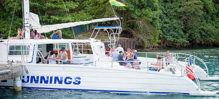 Ocho Rios Catamaran: Dunn's River Falls, Snorkeling & Open Bar