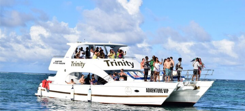 Punta Cana Catamaran: Nonstop Spring Break Party Experience