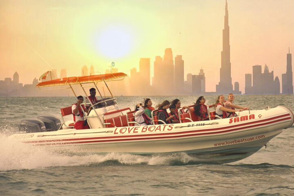 Dubai Speedboat: Thrill Ride to Atlantis & Burj Al Arab