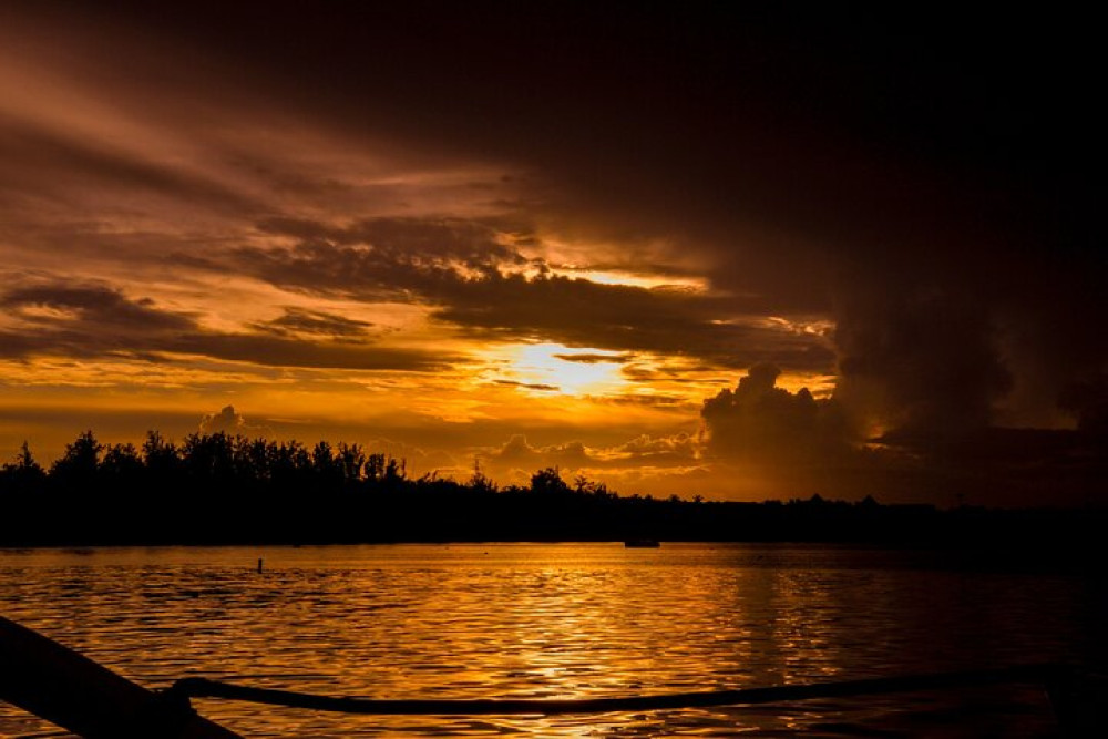 Punta Cana: Private Sunset Cruise with BBQ and Open Bar