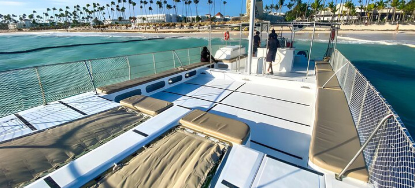 Punta Cana Private Catamaran With Snorkeling, Lunch & Open Bar